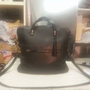 Meet your Posher, Lois